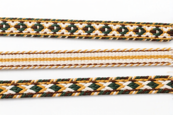Narrow decorative woven fabrics