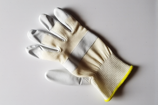 Cotton Blend Work Gloves, Impregnated_Coated_Covered with Plastic or Rubber